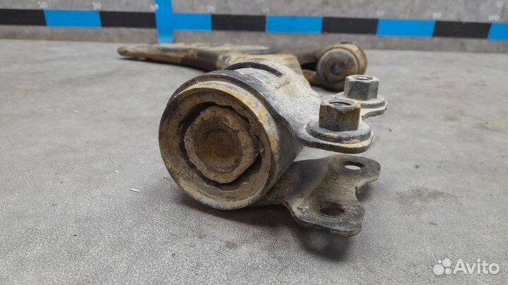 Рычаг подвески передний левый Ford Focus 2 1.6