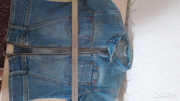 Куртка джинсовая