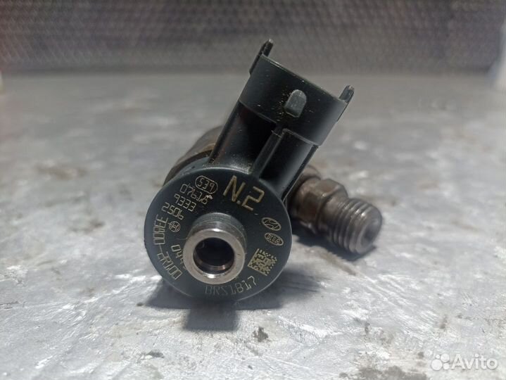 Форсунка топливная Genesis G80 2 2020 338002R100