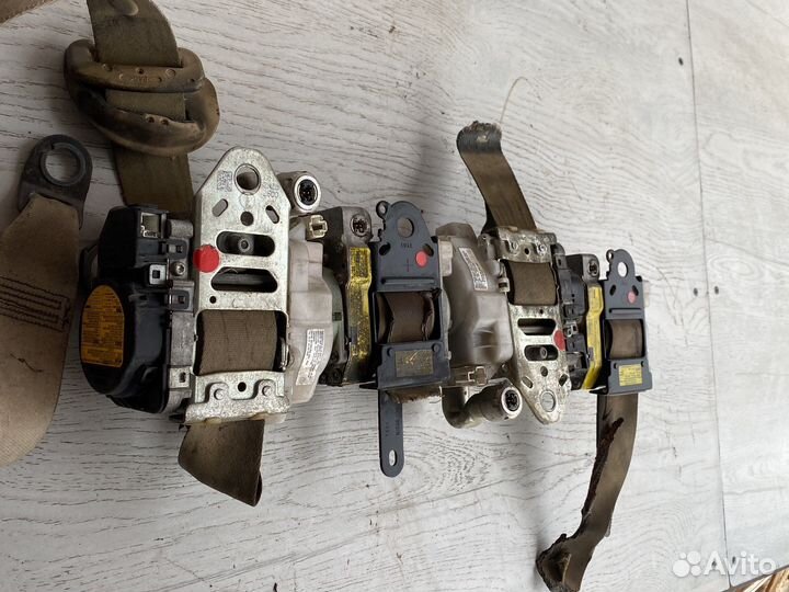 Lexus LX570 Ремни безопасности