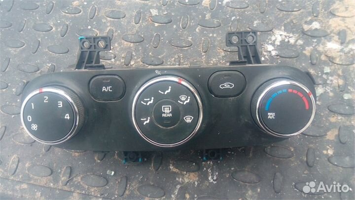 Блок управления печкой на киа церато 3 2014г