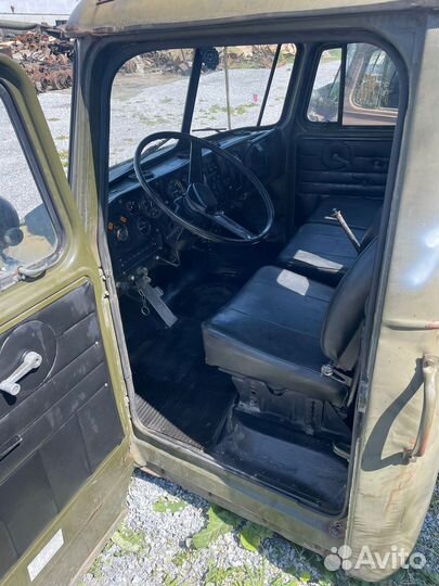 Кабина Урал