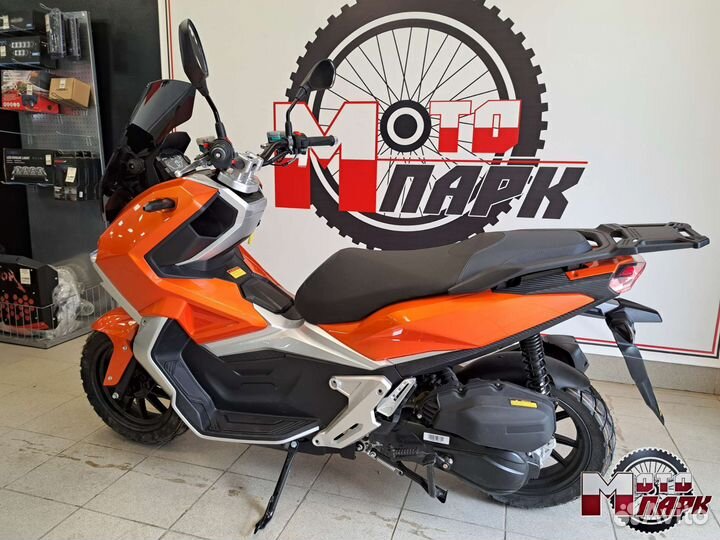 Скутер tracer ADV