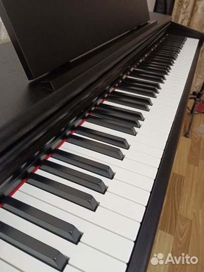 Цифровое пианино Электропианино
