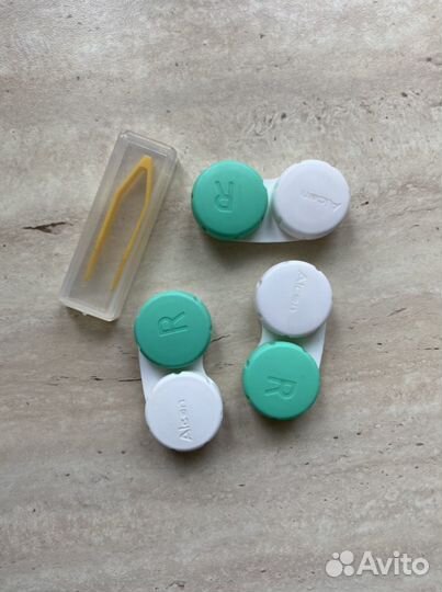 Контейнер для линз