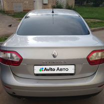 Renault Fluence 1.6 CVT, 2013, битый, 152 500 км, с пробегом, цена 670 000 руб.