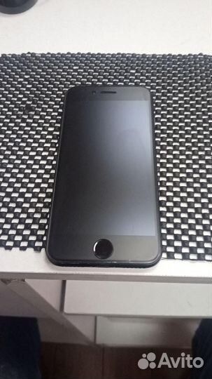 Телефон iPhone 7 32gb