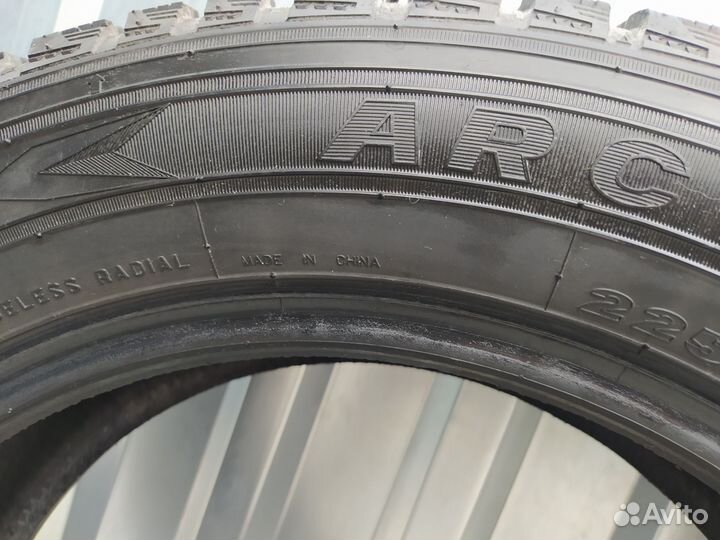 Maxxis ArcticTrekker NS3 225/60 R17 103T