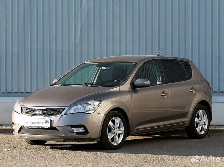 Лобовое стекло KIA ceed