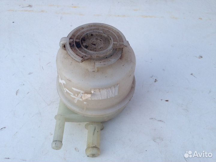 Бачок гур Geely Emgrand X7