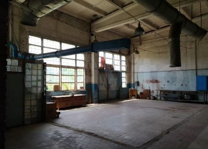 Комплекс зданий, 7 450,8 м²