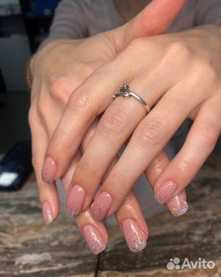 Маникюр с покрытием гель-лаком