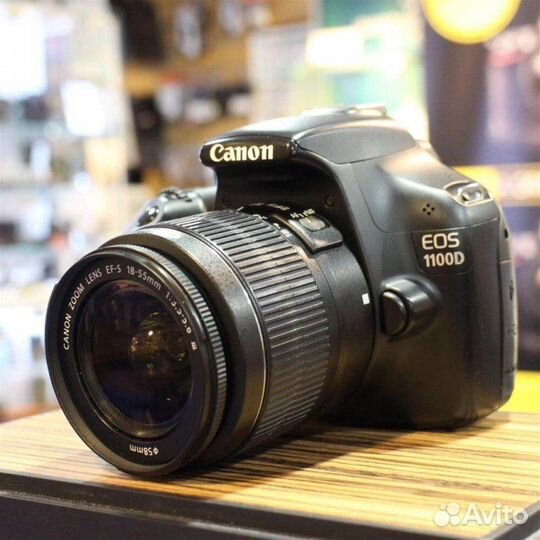 Canon eos 1100d