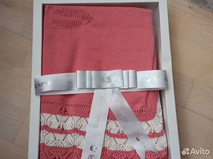 Плед на выписку вязаный