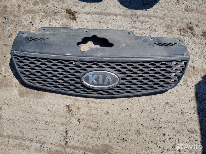 Решетка радиатора kia rio 2