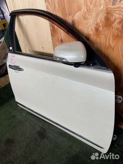 Дверь передняя правая Nissa Teana j32