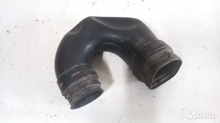 Патрубок воздушного фильтра 1.8 Skoda Octavia A5