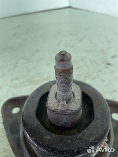 Подушка двигателя kia ceed 1 ed