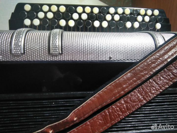 Баян Аккордеон