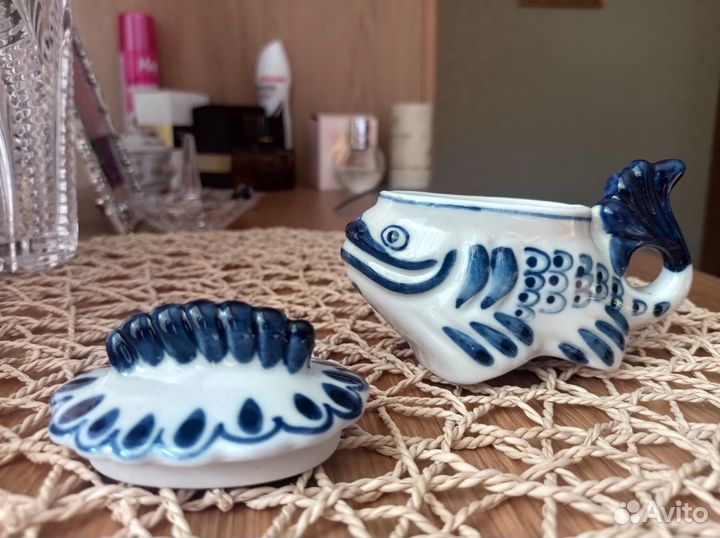 Шкатулка гжель кит