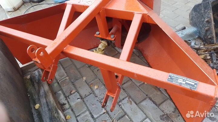 Роторный снегоуборщик минитрактора