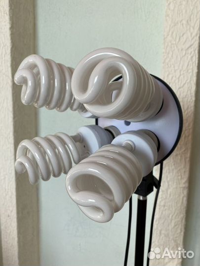 Осветительный прибор с софтбоксом