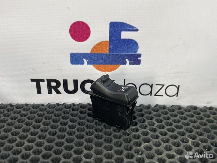 812W255036022 Кнопка коробки отбора мощности