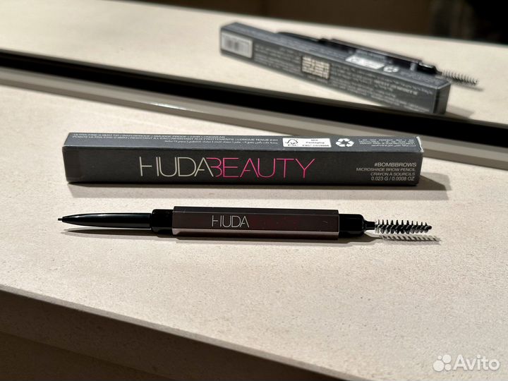 Карандаш для бровей huda beauty Microshade