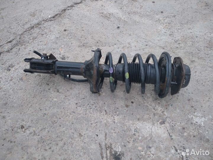 Hyundai Accent стойка передняя левая