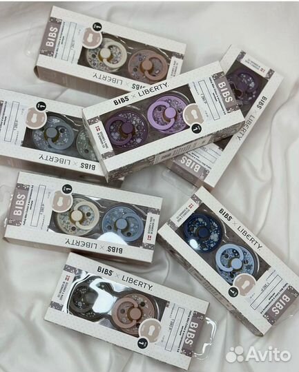 Новая пустышка bibs