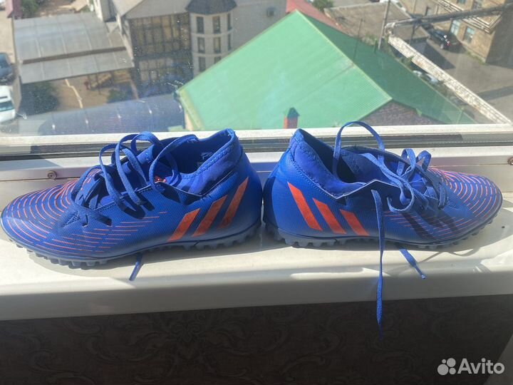Сороконожки adidas предатор