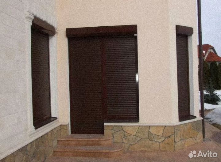 Рольставни на двери