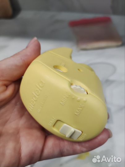Молокоотсос medela электрический
