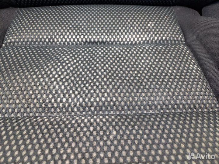 Сиденья к-кт Skoda Octavia A5 2.0 BKD 140 Л.С 2006