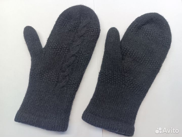 Варежки женские