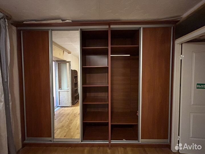 Шкаф купе столплит