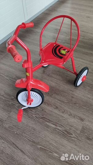 Детский трехколесный велосипед