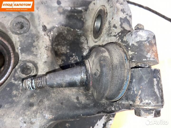 Кулак передний правый Audi A4 B8/8K 2010