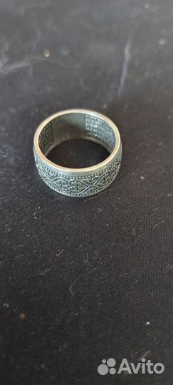 Серебряное кольцо