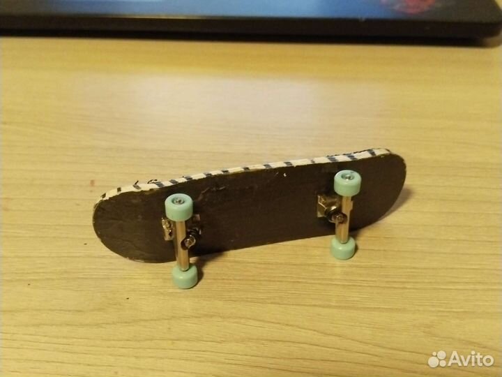 Фингерборг