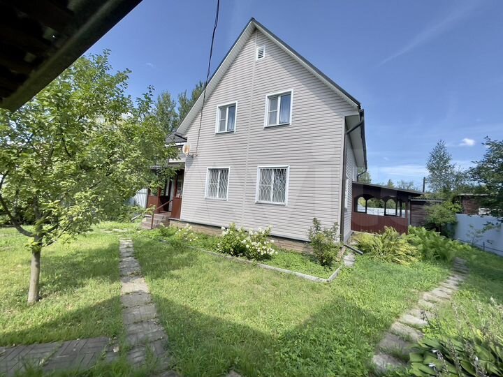 Дом 170 м² на участке 15 сот.