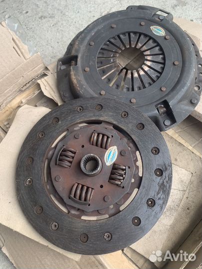Диск сцепления в сборе. Audi 80, 100