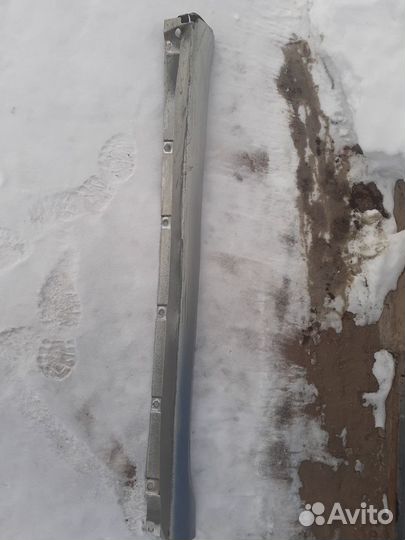 Наклалка порога обвес Toyota Rav4 2я модель 2000-2