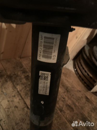 Стойка амортизатора golf 6 octavia a5