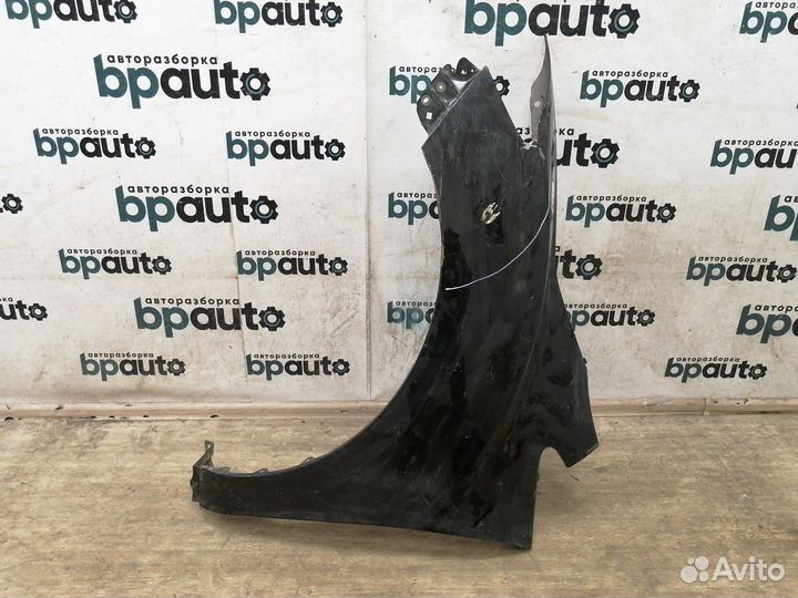 Крыло переднее левое без указателя поворота