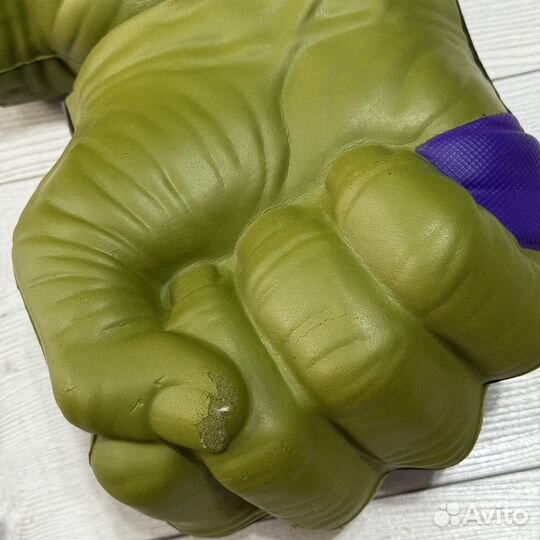 Перчатки Халка