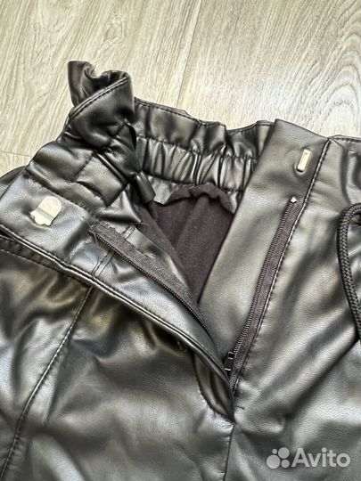 Кожаные брюки Zara
