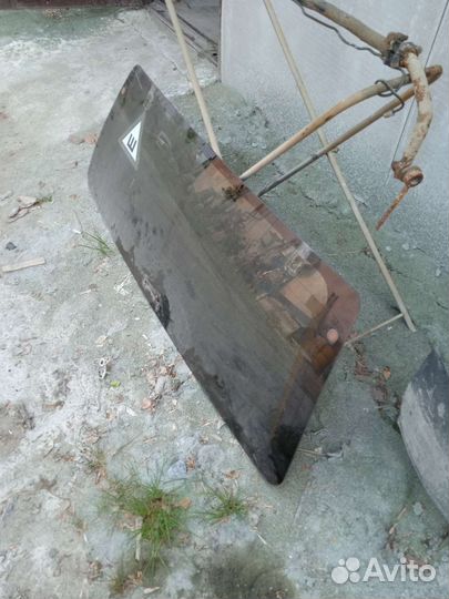 Стекло двери багажника Ford Explorer 2 Форд