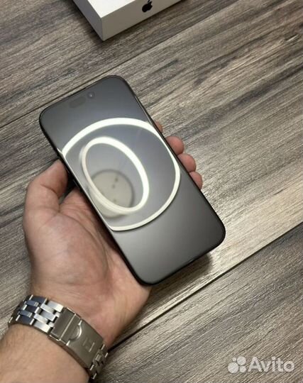 iPhone 15 Pro, 128 ГБ