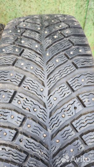 Michelin X-Ice North 4 205/65 R16